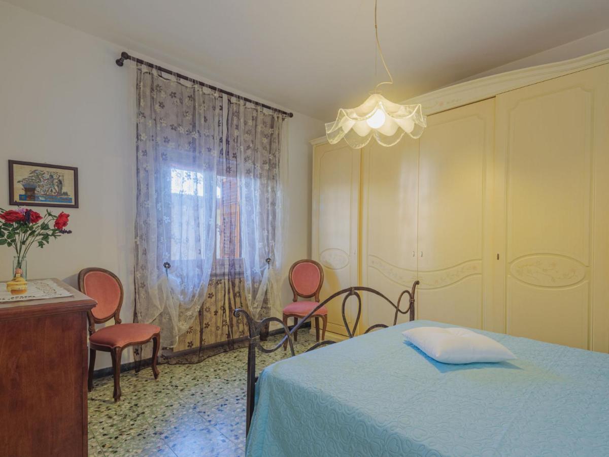 Apartment Emiliano By Interhome Marina di Massa Luaran gambar