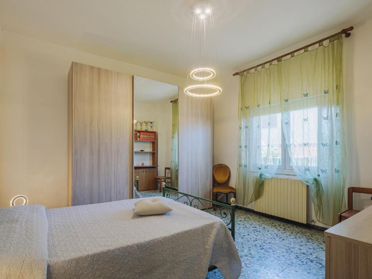 Apartment Emiliano By Interhome Marina di Massa Luaran gambar